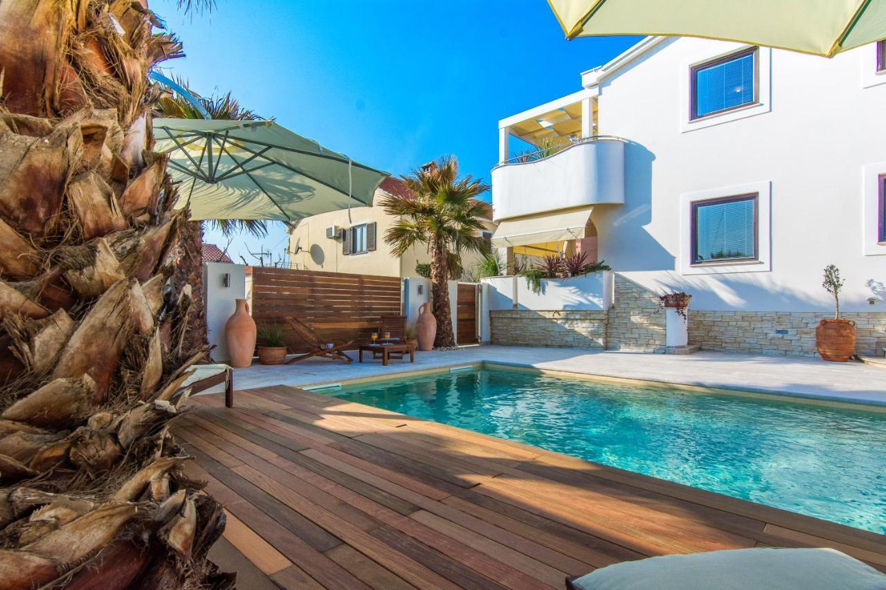Apartments "Villa Antisin" With Heated Pool Задар Екстер'єр фото